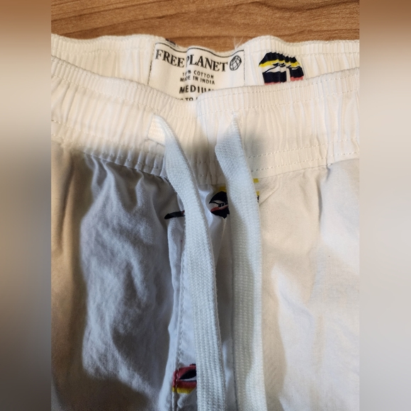 Free Planet cotton shorts - Picture 3 of 8